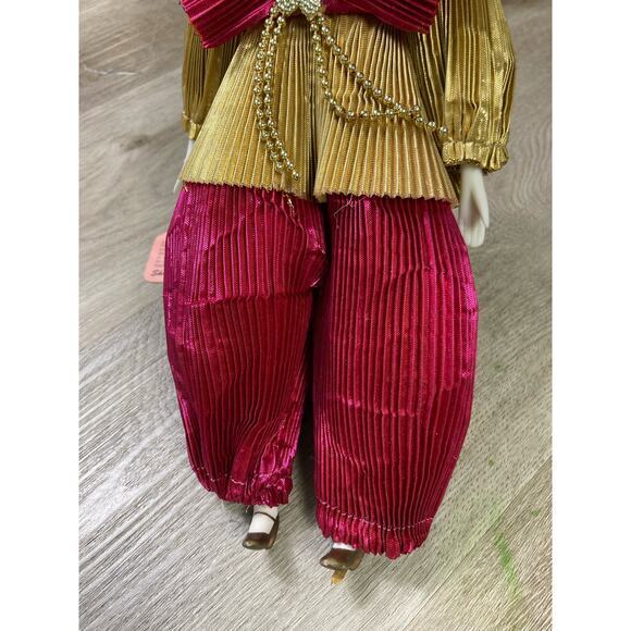Vintage Porcelain Jester Clown Doll Figurine by Show-Stoppers Inc.‎ - Picture 8 of 14